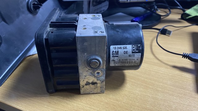 Блок АБС гідравлічний Opel Astra H