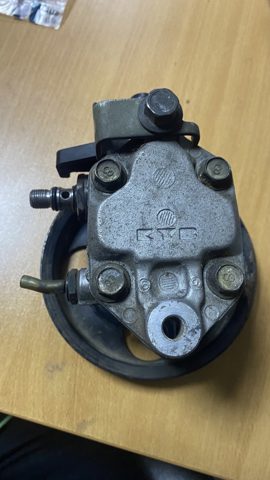 Насос гідропідсилювача MR916044 MITSUBISHI