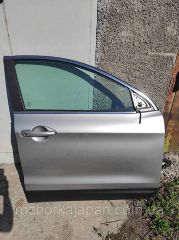 Пасажирські передні двері H01004EAMA NISSAN
