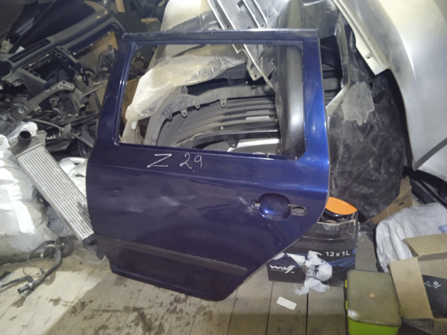 Двері задні 1Z9833055 VAG