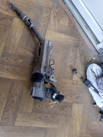 Решітка склоочисників, права 2T1AV22050DD FORD