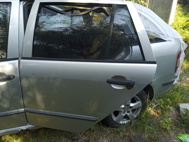 Двері задні 6Y9833051 VAG