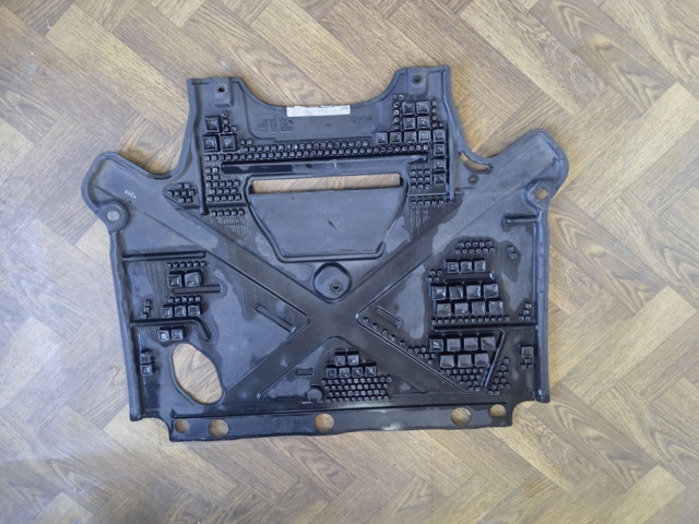 Захист двигуна задня 8K1863822L VAG