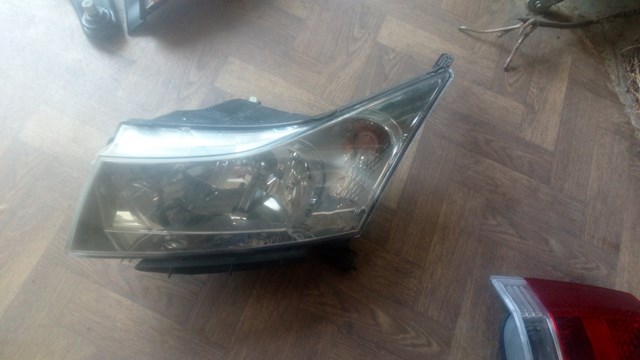 Фара дальнього світла в зборі 96828234 GM