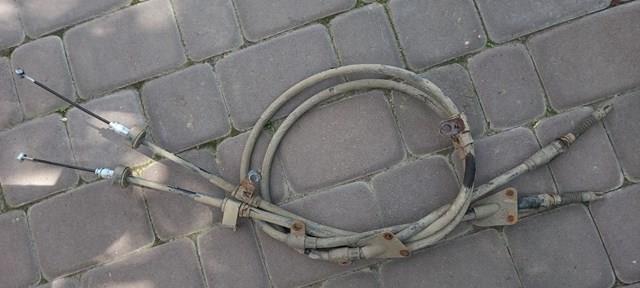 Трос стоянкового гальма задній правий 597703W200 HYUNDAI