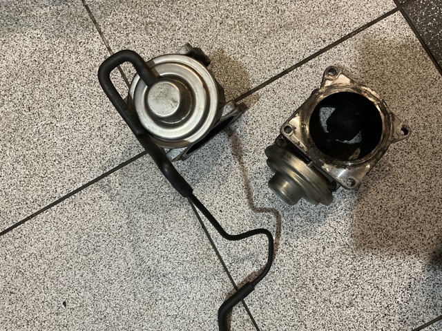 Клапан EGR, рециркуляції газів 07Z131501A VAG