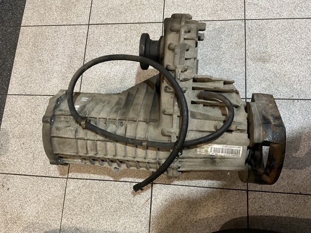 Коробка роздавальна в зборі 0AD341010T VAG