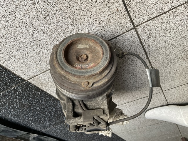 Насос кондиціонера 10S17C DENSO