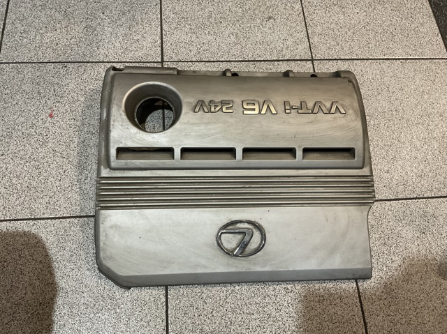 Кришка двигуна декоративна 1120920130 TOYOTA