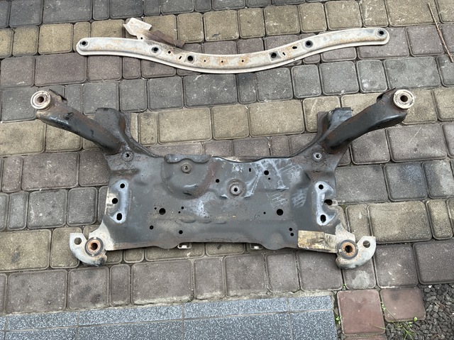Балка передньої підвіски (підрамник), передня 1687322 FORD