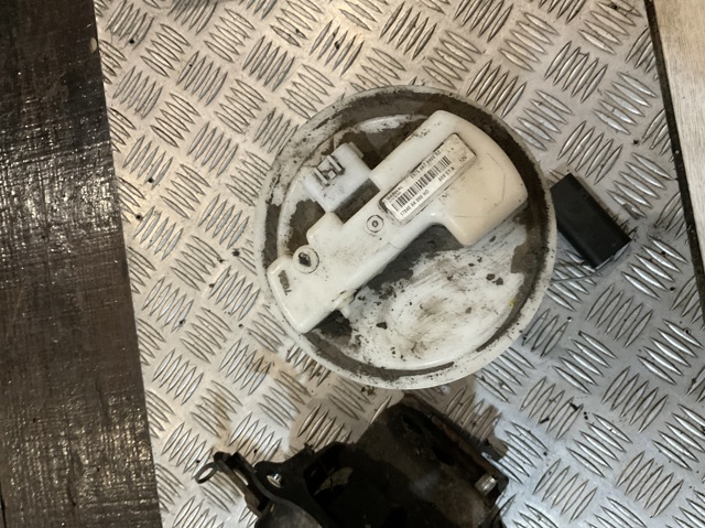 Бензонасос 17040AX000 NISSAN