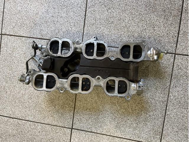 Колектор впускний 1712031041 TOYOTA