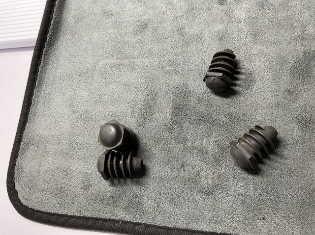 Замок капота 1H0823500B VAG