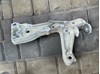 Кронштейн передньої балки 1K0199295E VAG