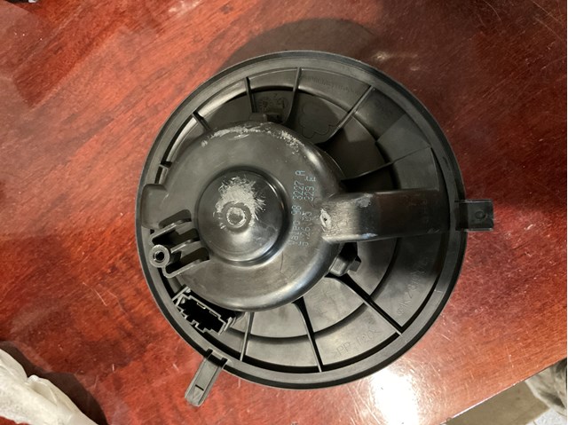 Мотор вентилятора печки (отопителя салона) 1K2819015