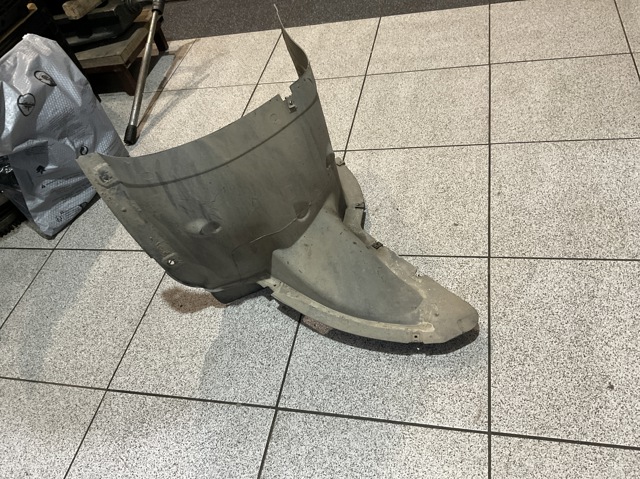 Підкрилок переднього крила, правий передній 1Z0809954 VAG