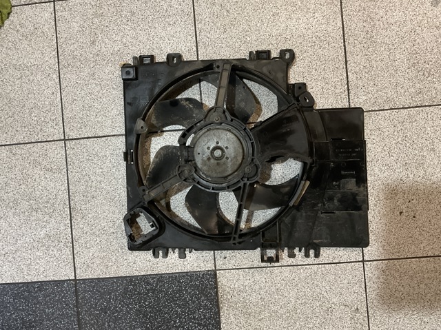 Вентилятор охолодження 21481AX610 NISSAN