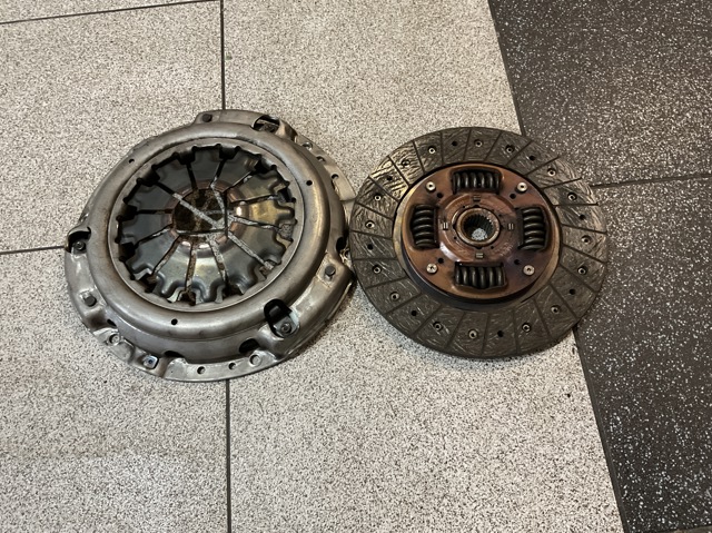 Пелюстковий кошик зчеплення 22300PNB003 HONDA
