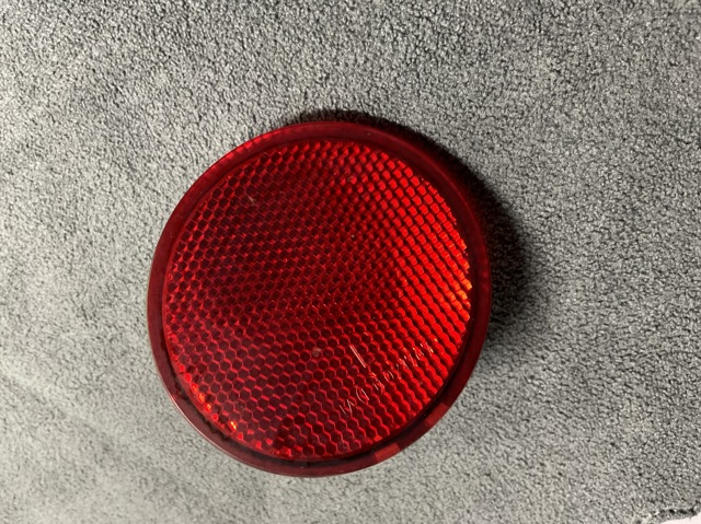 Катафот (відбивач) заднього бампера, лівий 26561EB300 NISSAN