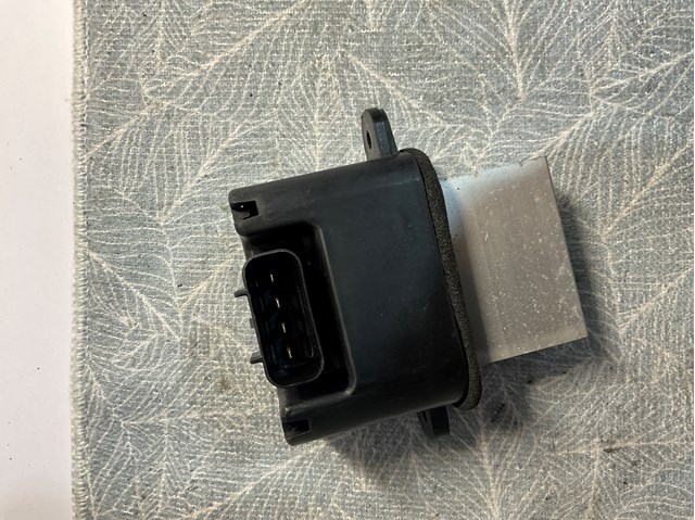 Регулятор оборотів пічки 271515Z000 NISSAN