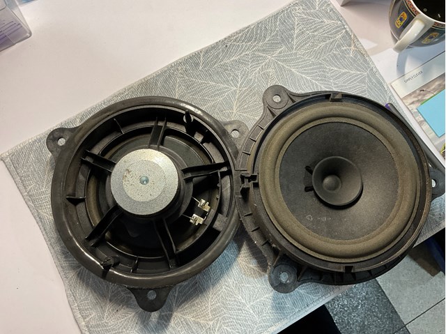 Динамік задньої двері 28156EB300 NISSAN