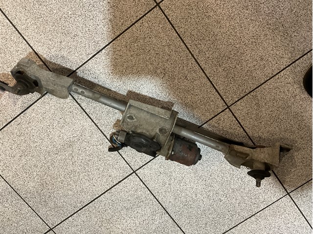 Двигун склоочисника лобового скла (трапеції) 28815EB300 NISSAN