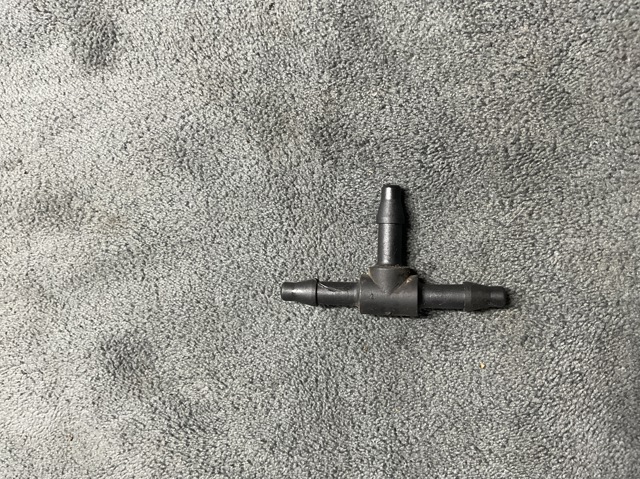Шланг вакуумний керування EGR 2D0129737A VAG