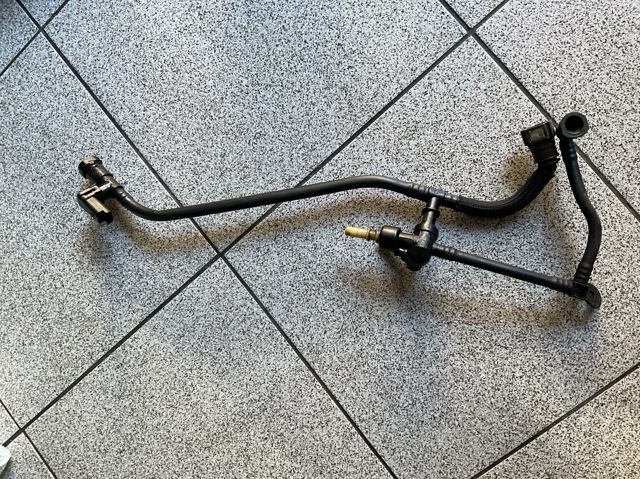 Трубка паливна, комплект 31355833 VOLVO