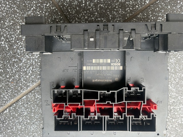 Комп'ютер бортовий 3C0937049AH VAG