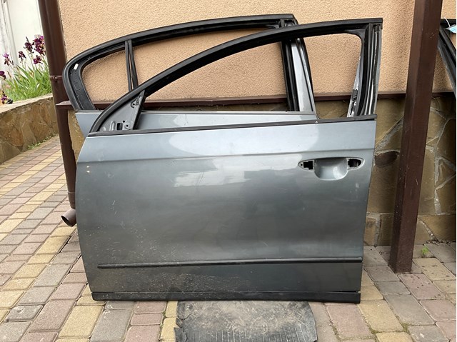 Водійські двері 3C4831055J VAG