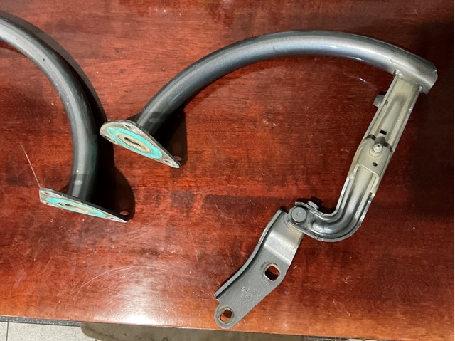 Петля кришки багажника 3C5827302B VAG