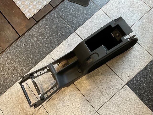 Консоль панелі приладів 3T0863241D VAG