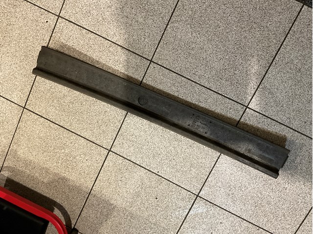 Наповнювач бампера заднього 3T5807251 VAG