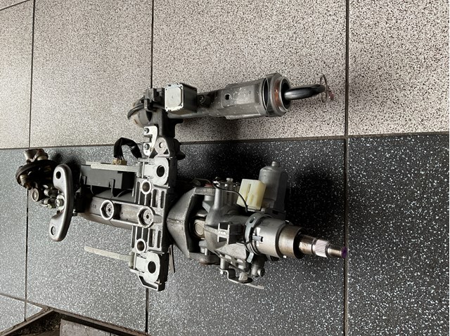 Колонка рульова 4525048050 TOYOTA