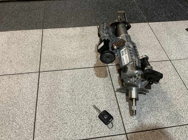 Колонка рульового управління 488103X03A NISSAN
