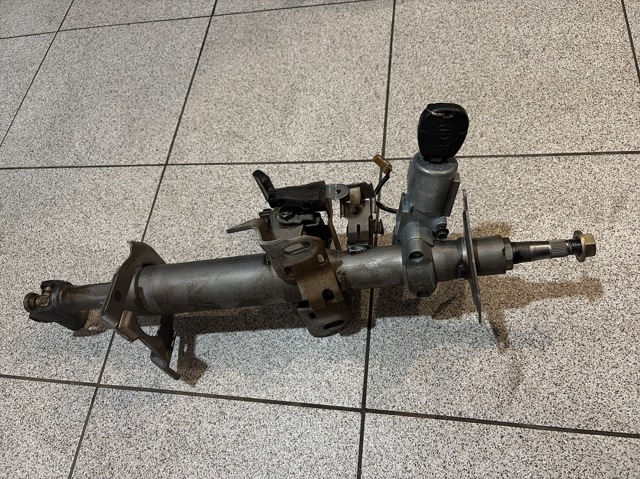 Колонка рульова 488108H921 NISSAN