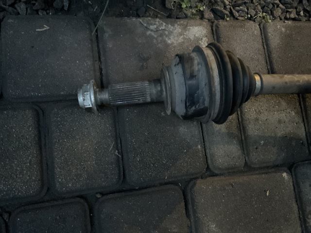 Привід правий 495003E201 HYUNDAI