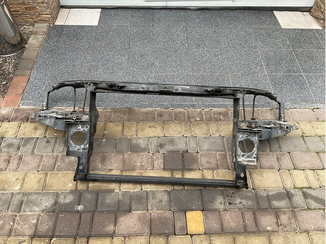 Панель передня 4E0805594C VAG