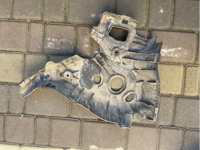 Захист заднього нижнього важеля 4F0505415L VAG