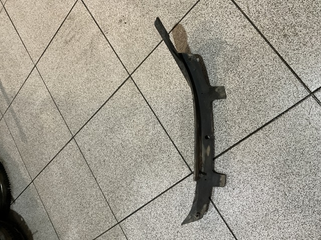 Бризговик передній, лівий 4F0853887A VAG