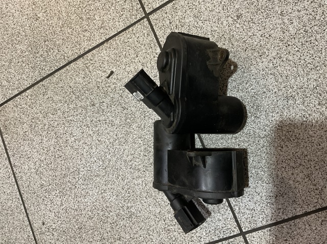Мотор приводу гальмівного супорта заднього стояночної системи 4F0998281 VAG