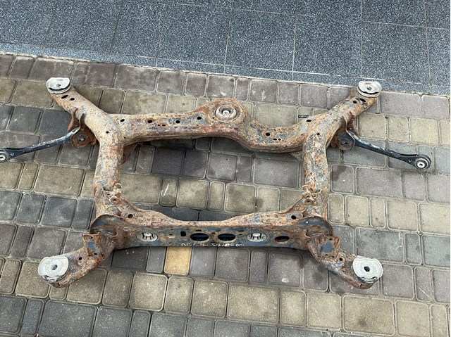 Підрамник задній 4G0505235AE VAG