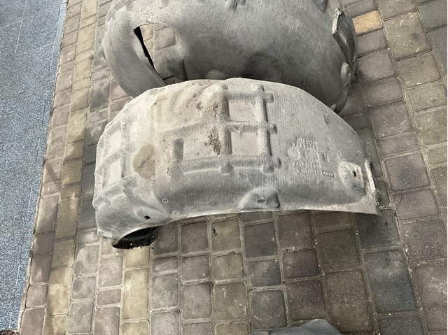 Підкрилок задній правий 4G0810172A VAG