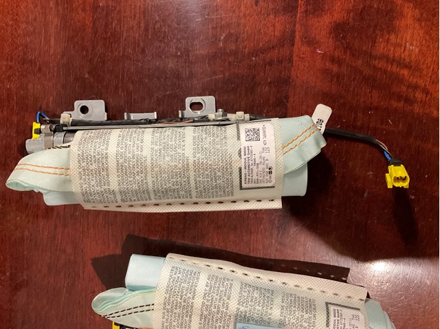 Подушка безпеки AIRBAG спинки сидіння, лівого 4G8880441B VAG