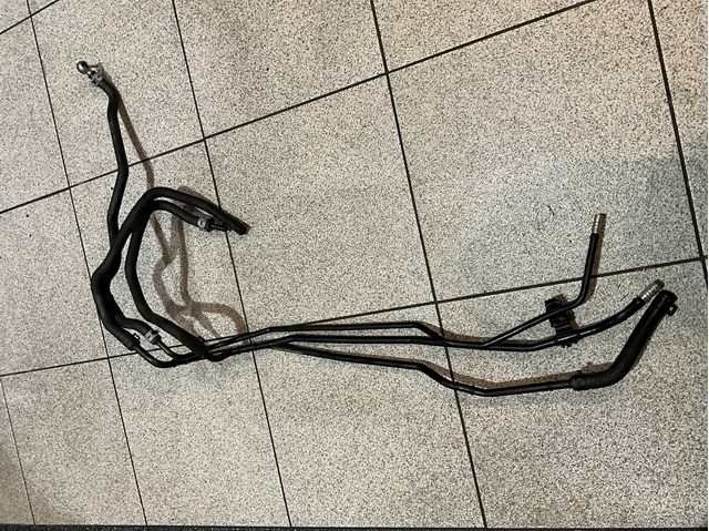 Трубка паливна, комплект 4L0130308C VAG