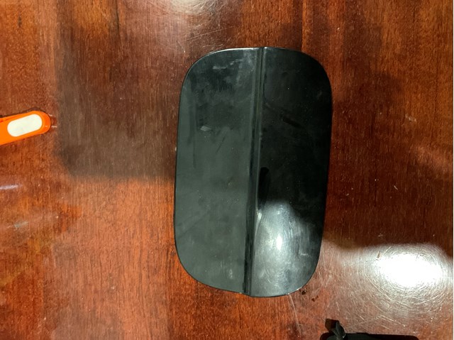 Лючок бензобака / паливного бака 4L0809907 VAG