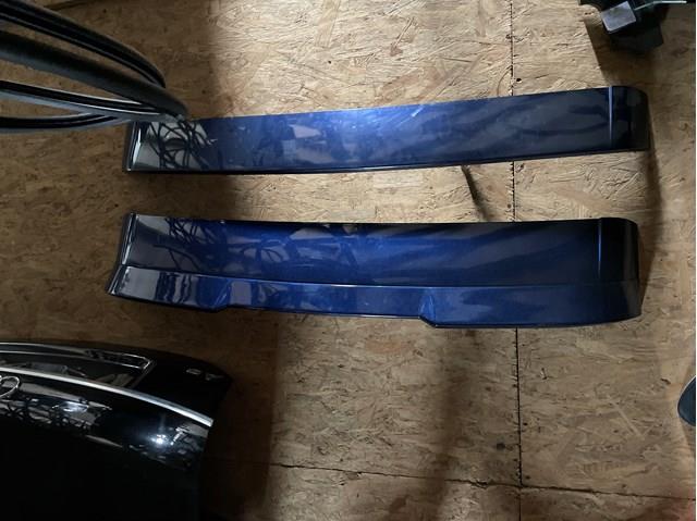 Спойлер кришки багажника 4L0827933 VAG