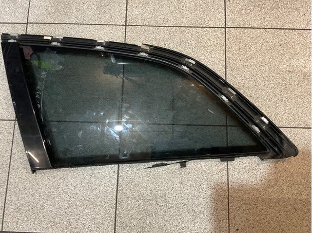 Скло кузова/багажного відсіку, ліве 4L0845299R VAG