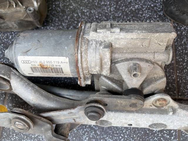 Мотор стеклоочищувача 4L1955119A VAG