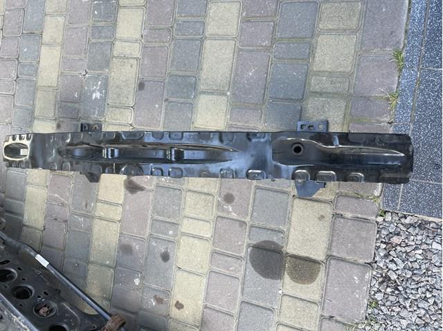 Буфер бампера переднього 51117146646 BMW